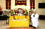 Viếng Thầy Lê Tú Vinh